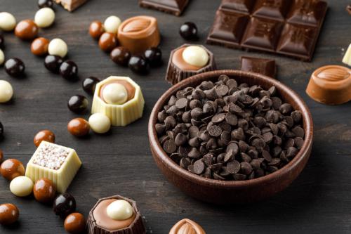 Csokoládé pasztilla a professzionális és otthoni konyhában