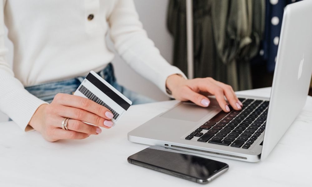 Melyik fizetési megoldás illik legjobban WooCommerce webáruházadhoz?